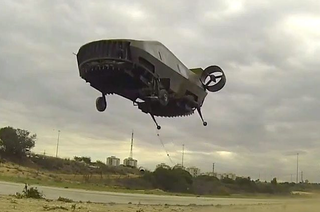 Illustration for article titled This Truck-Sized Flying Machine Can Go Where Helicopters Can'tÂ